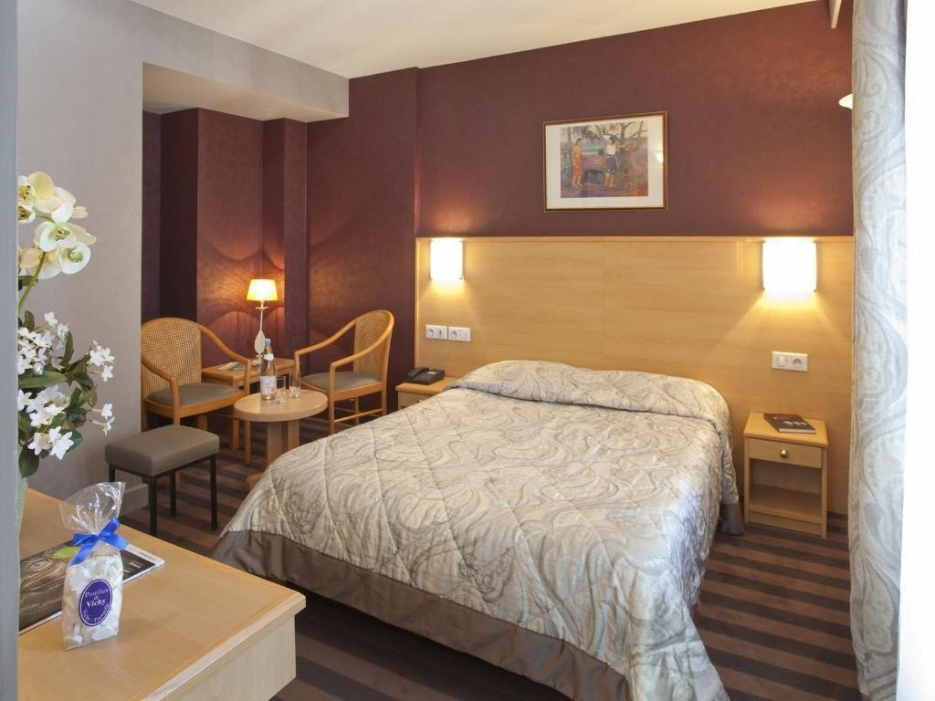 Hotel Chambord Виши Номер фото
