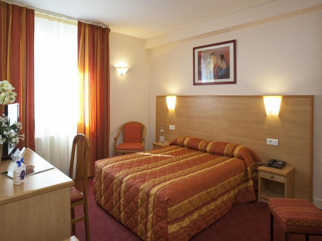 Hotel Chambord Виши Номер фото